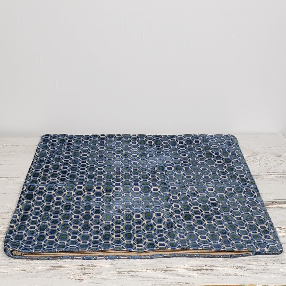 Blue Hexagon Tapestry  Zipped Pillow Cover  20"X 21"